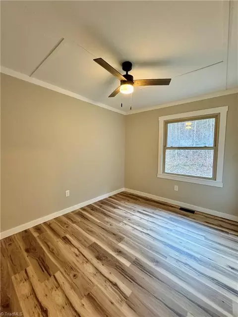 12716 Us Highway 421 W, Purlear, NC 28665 photo 27