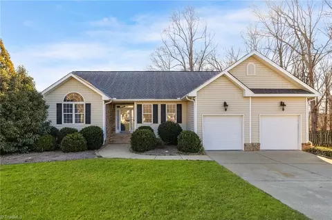 7906 Mccreedy Dr, Oak Ridge, NC 27310