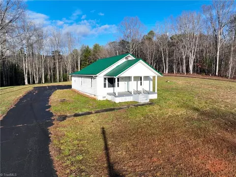 Exterior - 110 Mabel Ln, Lowgap, NC 27024 photo 3 of 10
