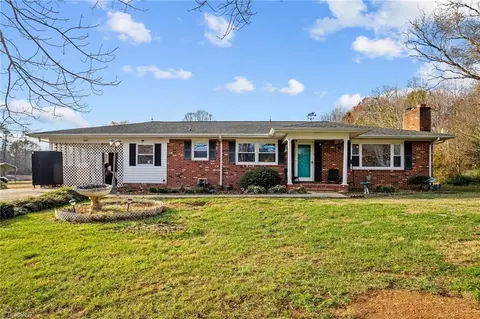 6662 Andes St, Germanton, NC 27019