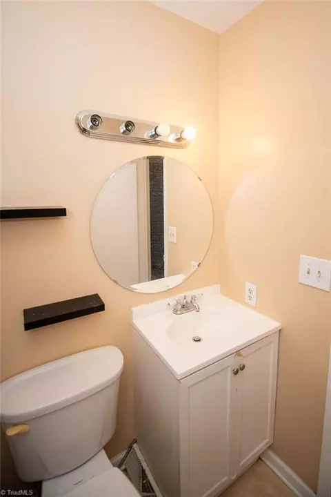 Bath - 2218 Shadow Valley Rd, High Point, NC 27265 photo 7 of 7