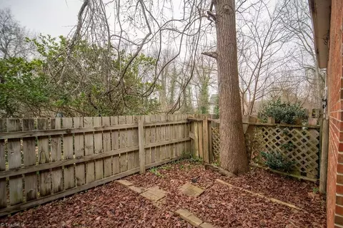 Exterior - 2218 Shadow Valley Rd, High Point, NC 27265 photo 3 of 3