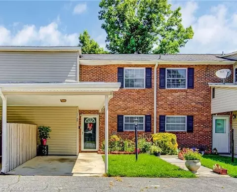 2218 Shadow Valley Rd, High Point, NC 27265