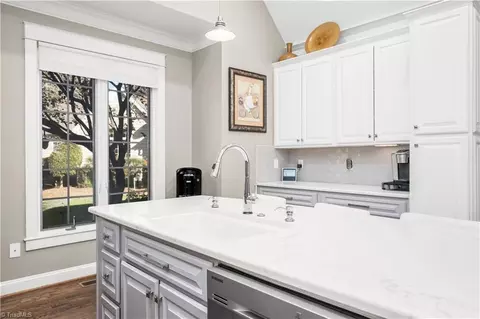Kitchen - 117 Linden Pl, Bermuda Run, NC 27006 photo 4 of 4