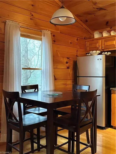Dining - 389 Current Loop, Hillsville, VA 24343 photo 1 of 1