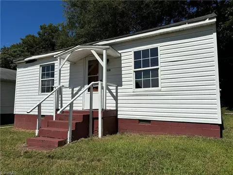 404 Carroll St, Reidsville, NC 27320