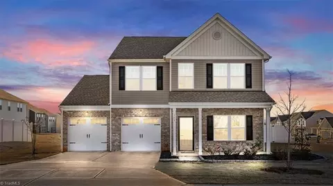 308 Winsent Dr, Greensboro, NC 27405