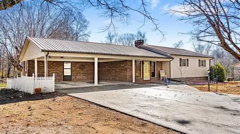 Exterior - 294 Farmbrook Dr, Denton, NC 27239 photo 2 of 7