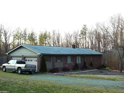 315 Grayland St, Lexington, NC 27295