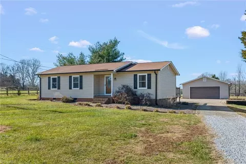 6728 Coltrane Mill Rd, Greensboro, NC 27406