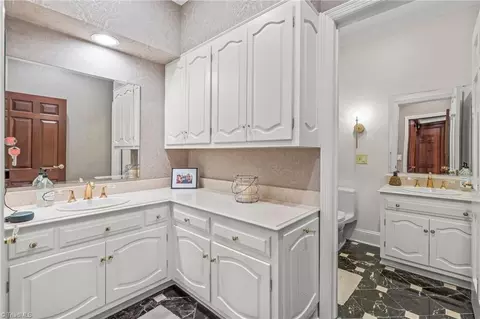 Bath - 208 Shadow Valley Rd, High Point, NC 27262 photo 3 of 12