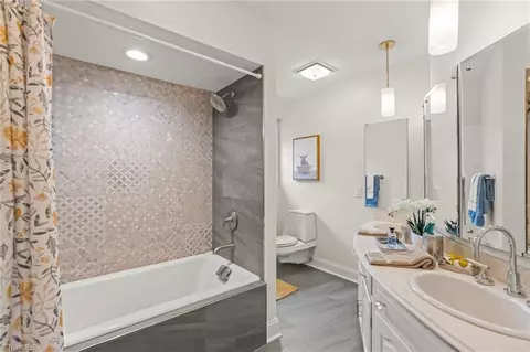 Bath - 208 Shadow Valley Rd, High Point, NC 27262 photo 11 of 12