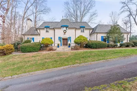 Exterior - 208 Shadow Valley Rd, High Point, NC 27262 photo 2 of 8