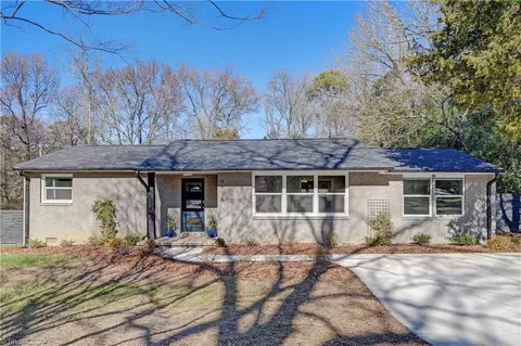 6116 Sundown Dr, Greensboro, NC 27410