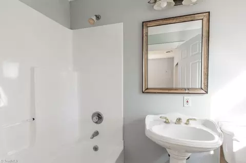 Bath - 4638 Hoover Hill Rd, Trinity, NC 27370 photo 1 of 2