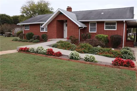 129 Ann St, Salisbury, NC 28146 photo 2