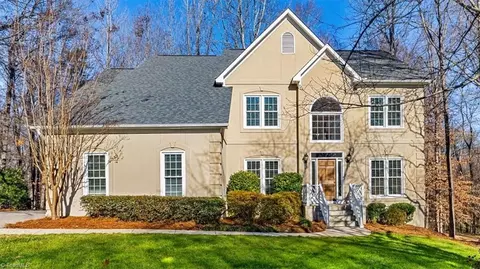3205 Rider Ct, Jamestown, NC 27282