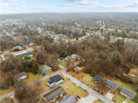 View/Area - 605 Blair Ave, High Point, NC 27260 photo 4 of 7