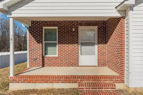 587 Parthelia Ct, Winston Salem, NC 27107