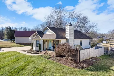 Exterior - 204 Ridge Creek Dr, Trinity, NC 27370 photo 3 of 4