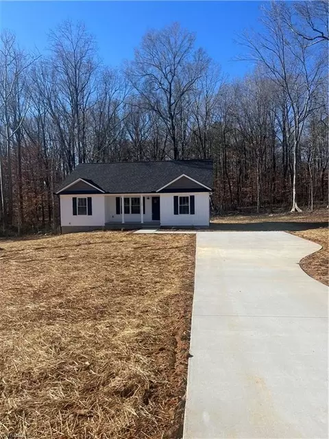 202 Kendall Mill Rd, Thomasville, NC 27360