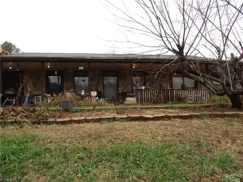1608 Tilley Rd, Walnut Cove, NC 27052