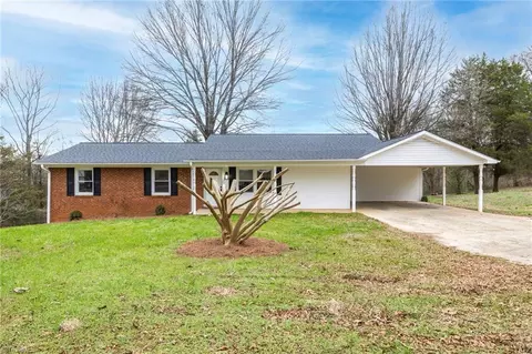 2526 Junior Order Home Rd, Lexington, NC 27292