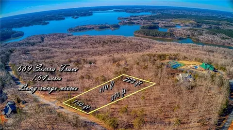669 Sierra Trace Rd, Denton, NC 27239
