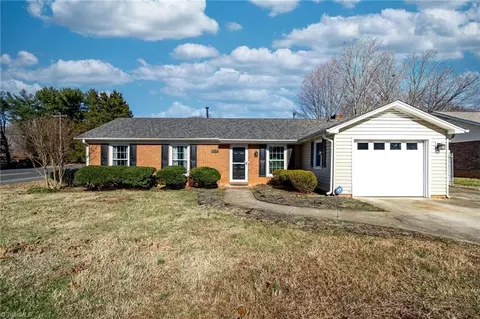 5001 Pressman Dr, Winston Salem, NC 27105