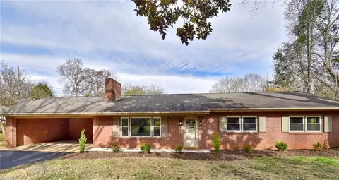 377 Fishing Creek Arbor Rd, North Wilkesboro, NC 28659