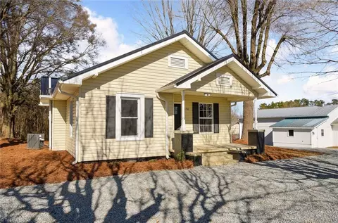 4942 Nc Highway 150 S, Lexington, NC 27295