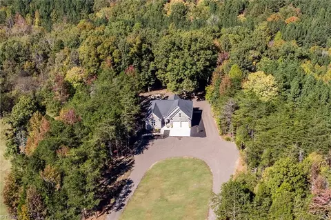 6410 Hampton Rd, Clemmons, NC 27012 photo 2