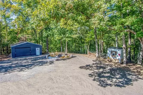 6410 Hampton Rd, Clemmons, NC 27012 photo 6
