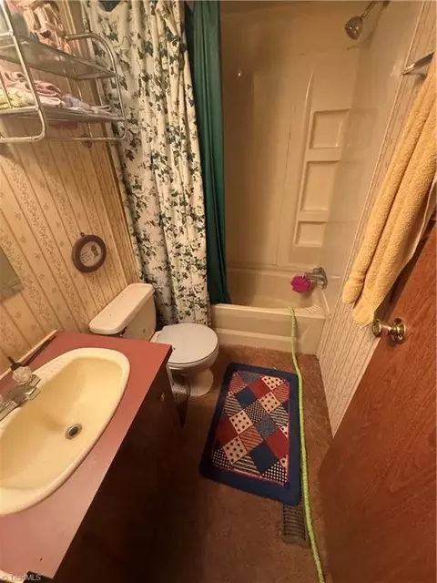 6436 Summit Rd, Purlear, NC 28665 photo 13
