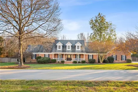2416 Krista Kim Dr, High Point, NC 27265