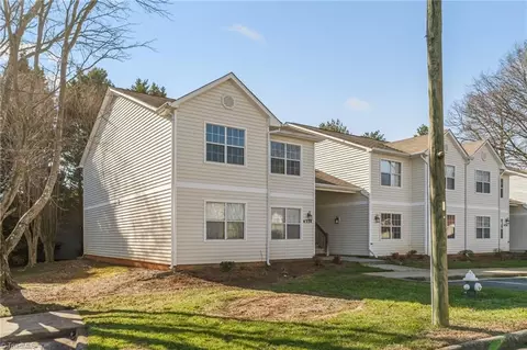 4334 Edith Ln #H, Greensboro, NC 27409