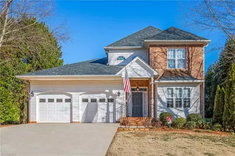 200 Scottsdale Dr, Advance, NC 27006