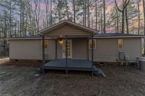 260 Prestonwood Dr, Pittsboro, NC 27312