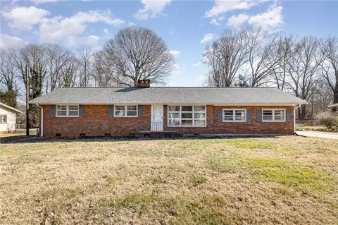 5806 Summit Ave, Browns Summit, NC 27214
