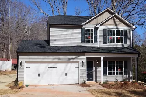 3251 Tracy St, Winston Salem, NC 27105