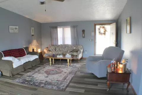2086 Ray Loop Rd, Westfield, NC 27053 photo 15