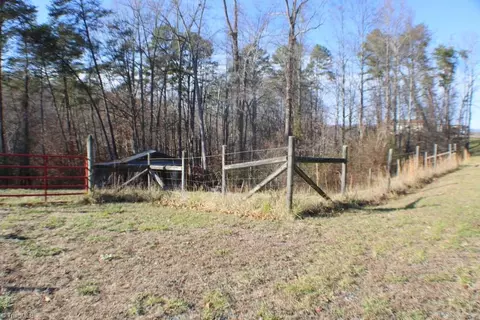 2086 Ray Loop Rd, Westfield, NC 27053 photo 37