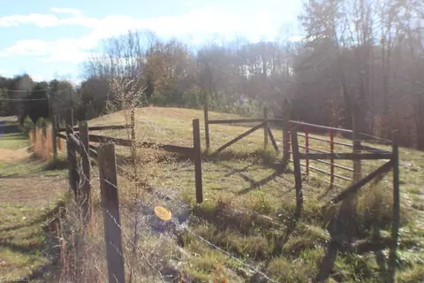 2086 Ray Loop Rd, Westfield, NC 27053 photo 36