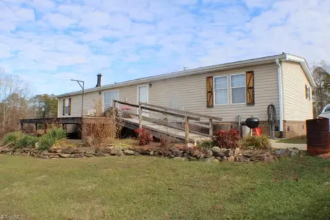 2086 Ray Loop Rd, Westfield, NC 27053 photo 6