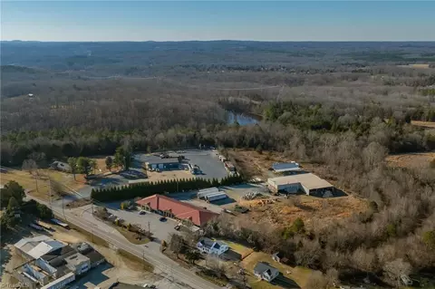 View/Area - 5161 Hoover Hill Rd, Trinity, NC 27370 photo 6 of 7