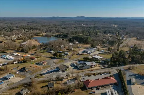 View/Area - 5161 Hoover Hill Rd, Trinity, NC 27370 photo 7 of 7