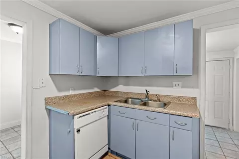 Kitchen - 5161 Hoover Hill Rd, Trinity, NC 27370 photo 2 of 3
