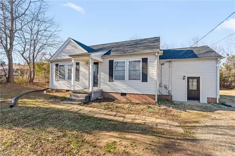 5161 Hoover Hill Rd, Trinity, NC 27370