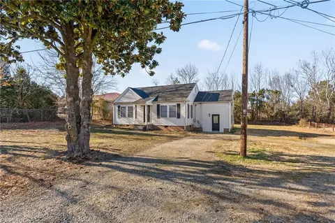 Exterior - 5161 Hoover Hill Rd, Trinity, NC 27370 photo 2 of 8