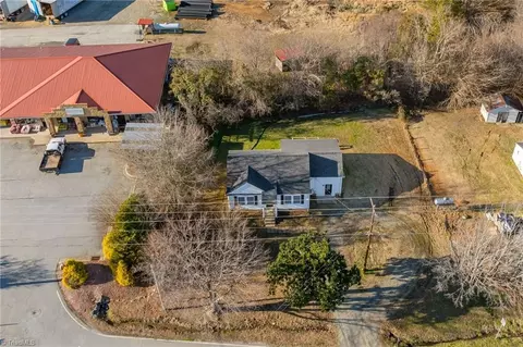 View/Area - 5161 Hoover Hill Rd, Trinity, NC 27370 photo 4 of 7